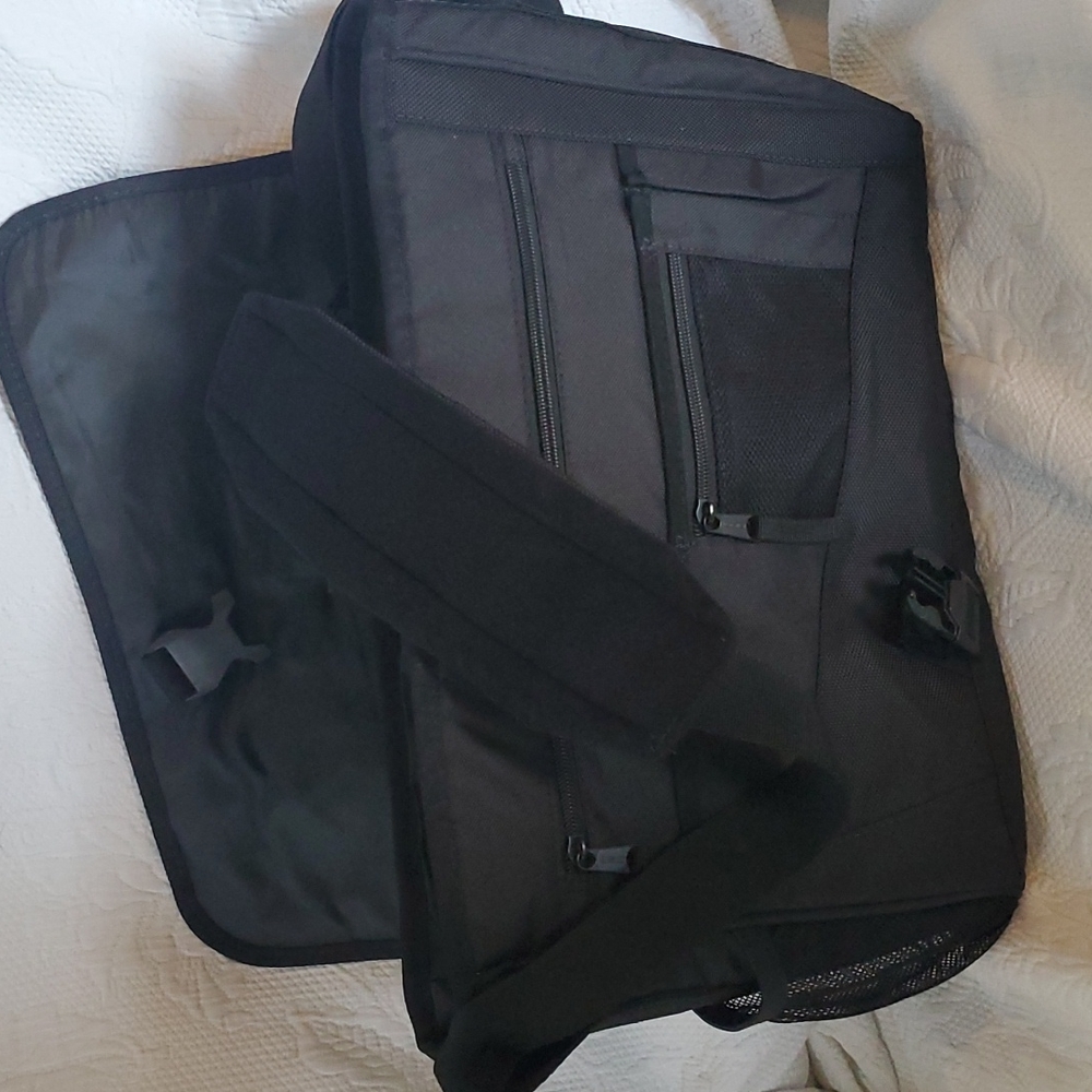 OGIO MESENGER/LAPTOP SHOULDER BAG - Picture 9 of 11